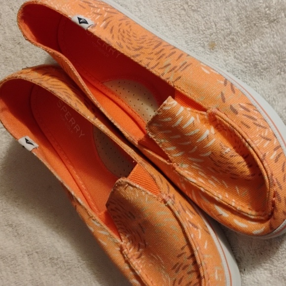 Sperry Canvas Sneakers - Picture 6 of 6